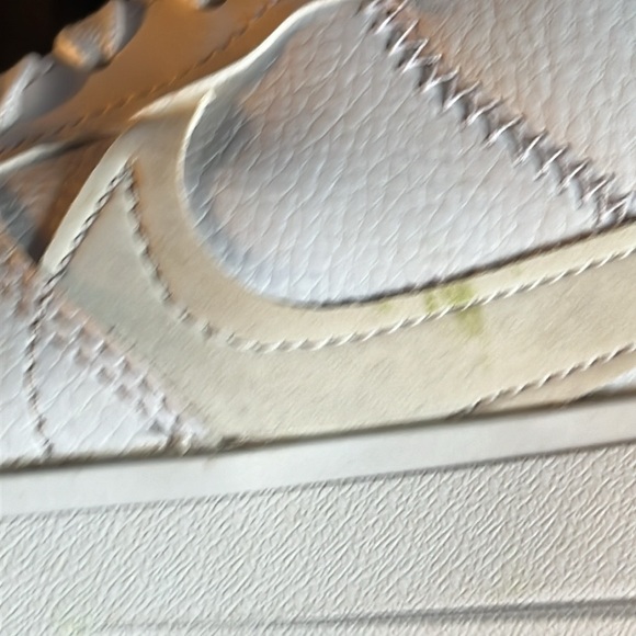 Women’s Size 9 NIKE AIR FORCE 1 SHOES - Picture 12 of 16